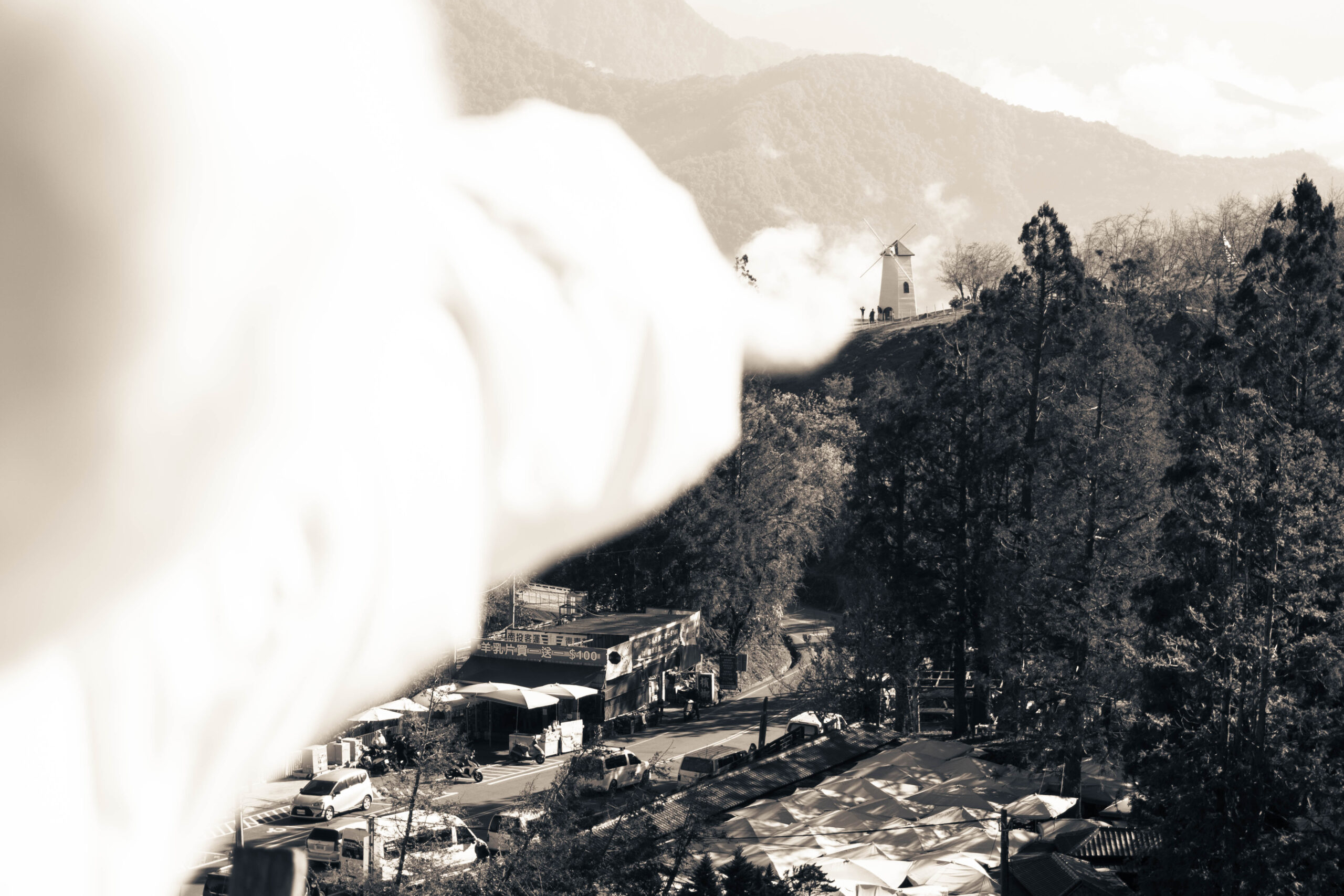 Echoes of Elsewhere (8)